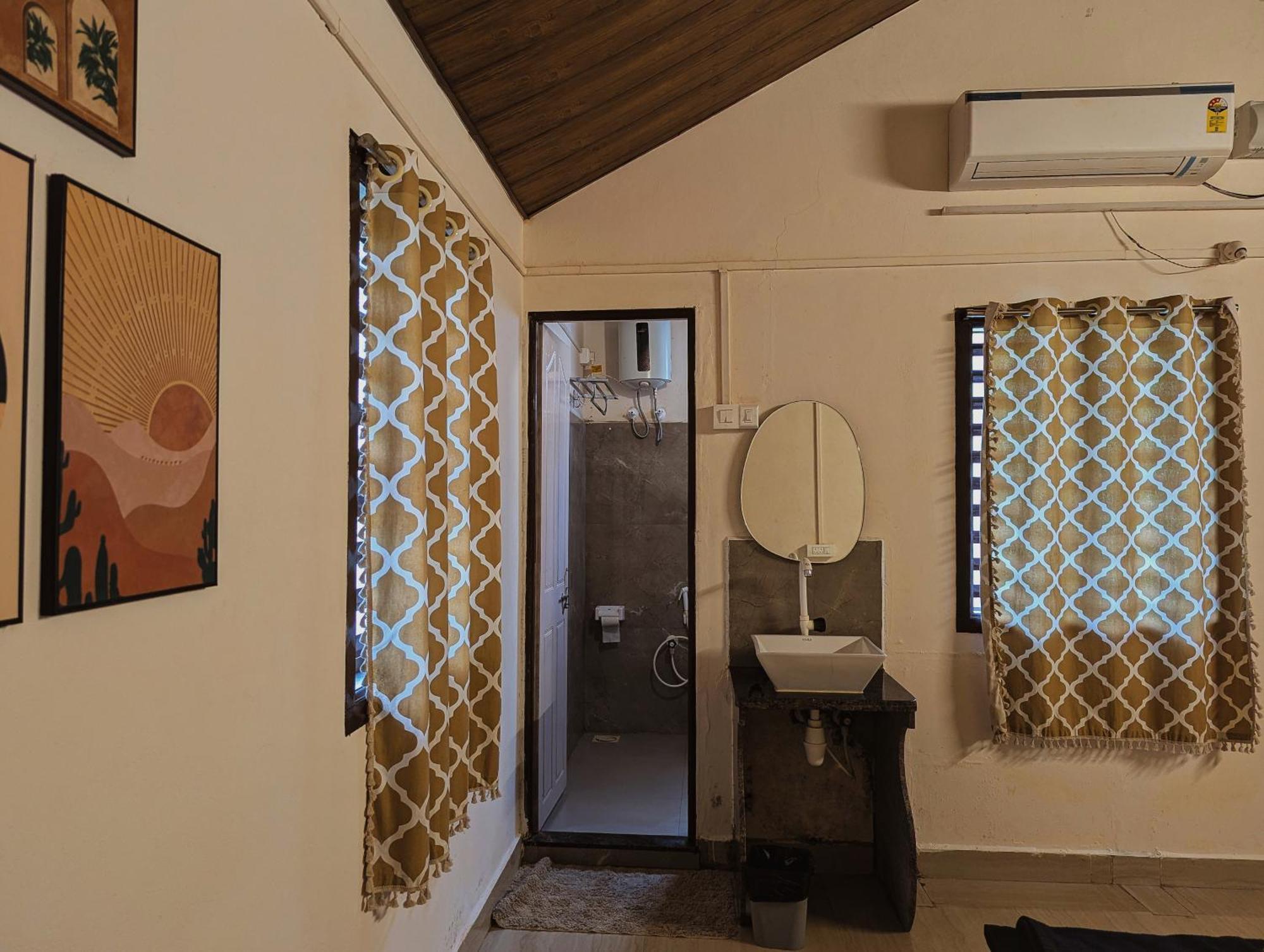 Sunset Cafe Beach Stay โกการ์นา ภายนอก รูปภาพ